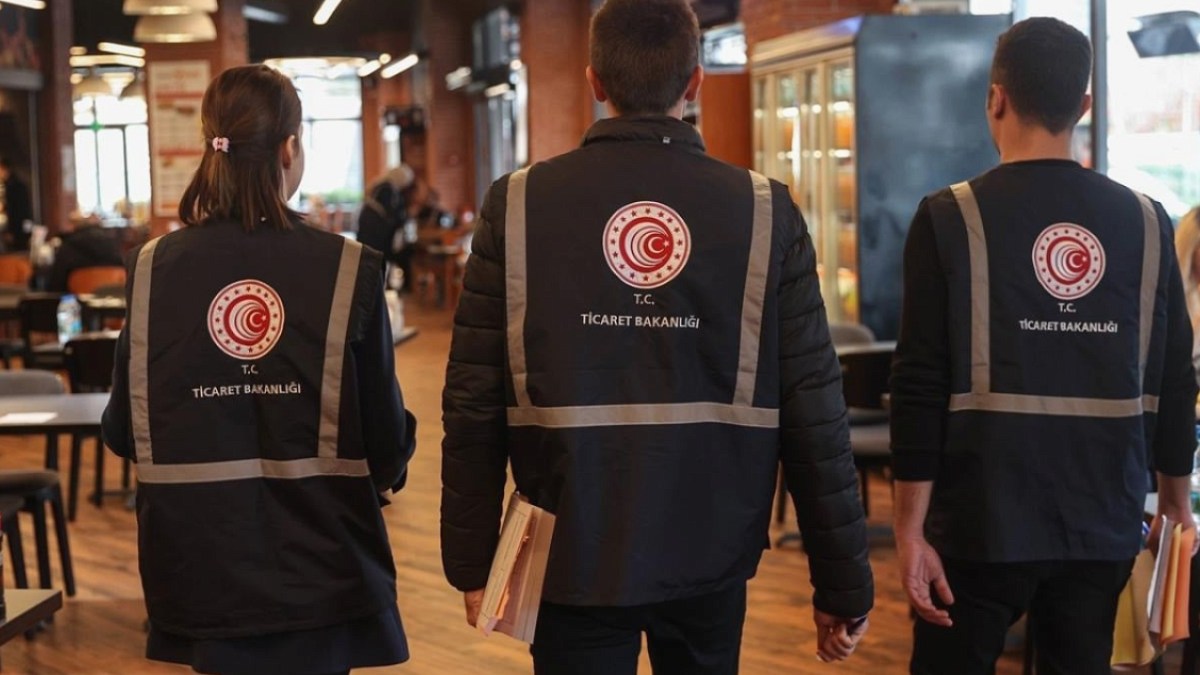 Ticaret Bakanlığından 3 ilde bazı zincir marketlere fiyat incelemesi