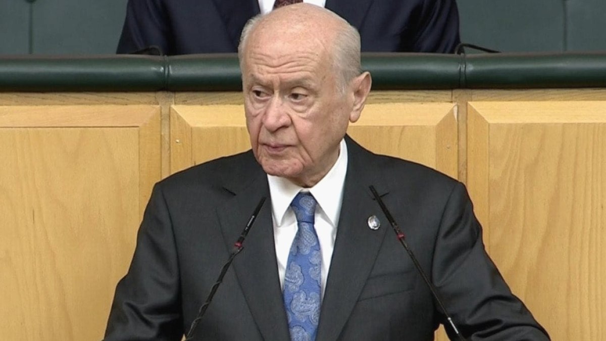 Gözler onun açıklamasındaydı, Bahçeli kürsüden çıkıştı: "Oyalanmaya gerek yok"