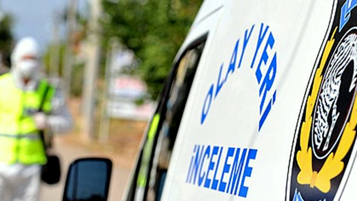Namaza gitti, dönüşte eşini bıçaklanmış halde buldu