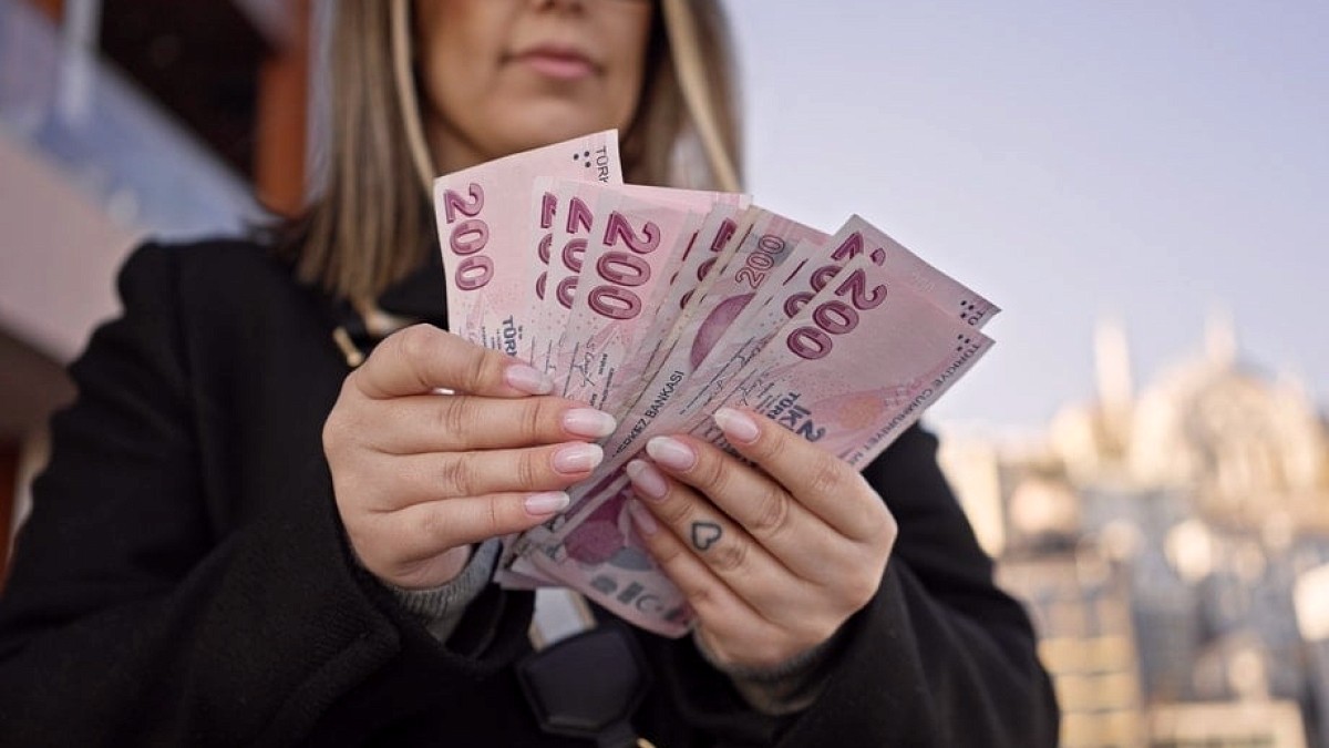 Bankada parası olan için altın dönem: 1 aylık getiri asgari ücreti geçti