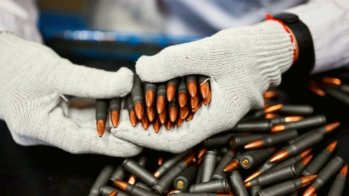 Polonya sessizce Avrupa'nın cephaneliğine dönüşüyor