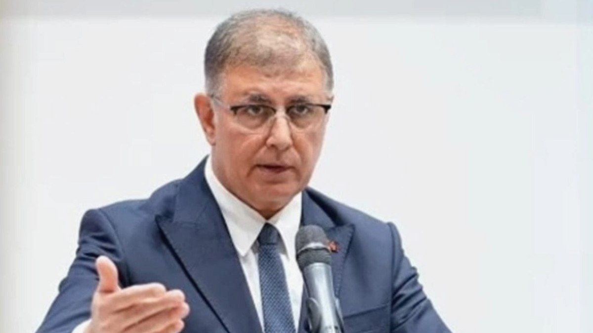 Cemil Tugay TOKİ ihalesine isyan etti: "Yapılan şeytanlığa nutkum tutuldu"