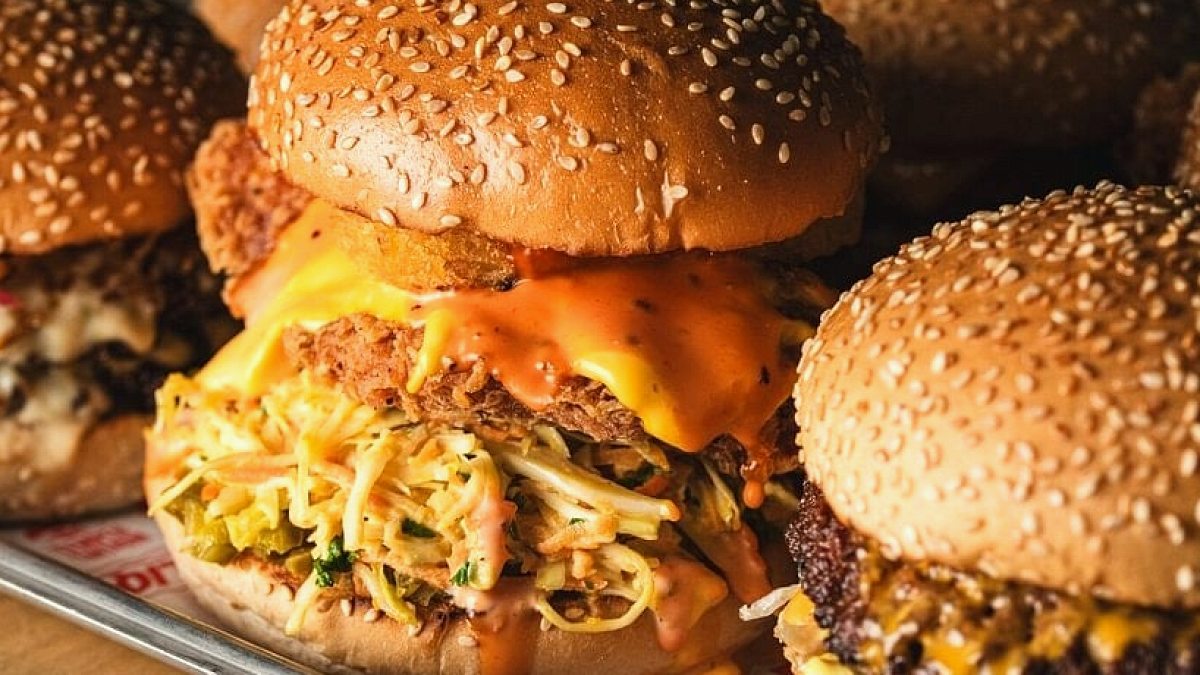 Hamburger devine kayyum atandı: Şubeleri tek tek kapandı
