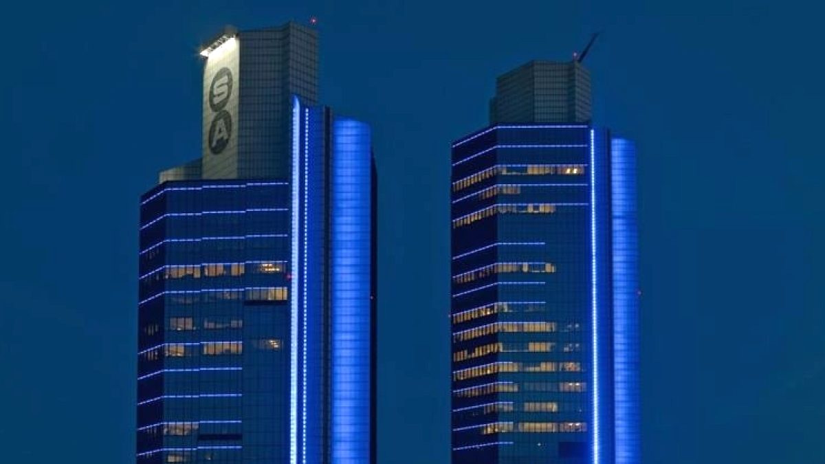 Sabancı Holding dev satış için el sıkıştı!
