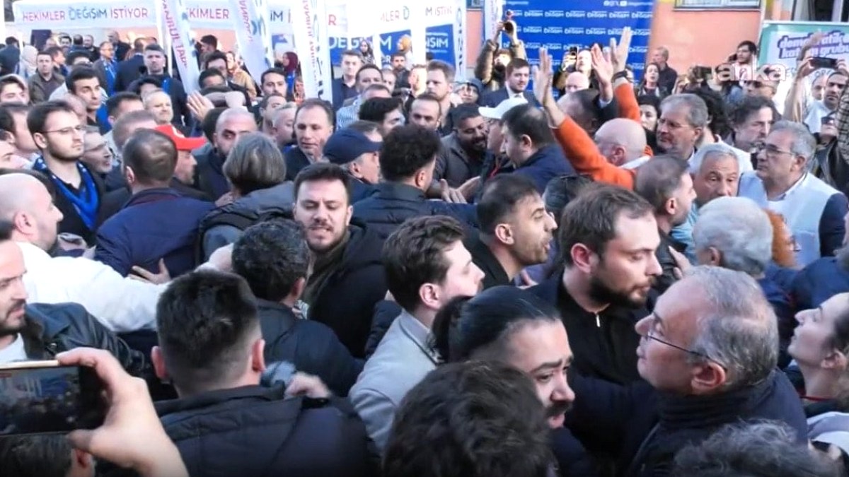 İstanbul Tabip Odası seçiminde gergin anlar... AKP ve MHP'nin birleştiği liste kaybetti