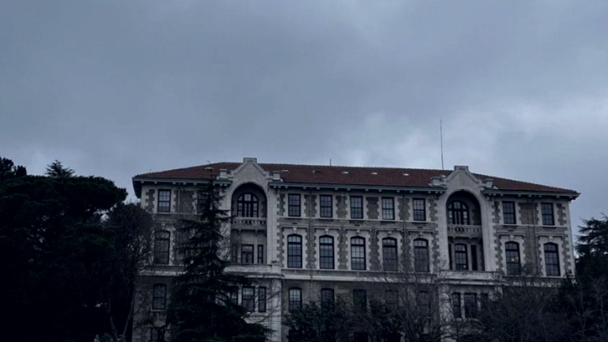 Boğaziçi'ne kayyum ayarı: 32 yıllık festival iptal edildi