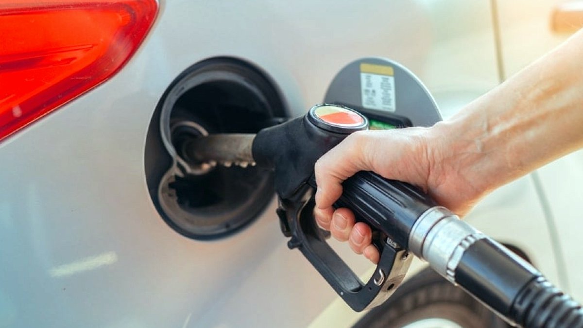 Akaryakıt tabelaları değişti: Motorine indirim geldi