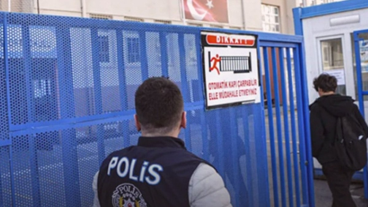 Okullarda 7 basamaklı güvenlik önlemi! Bakan Çiftçi açıkladı