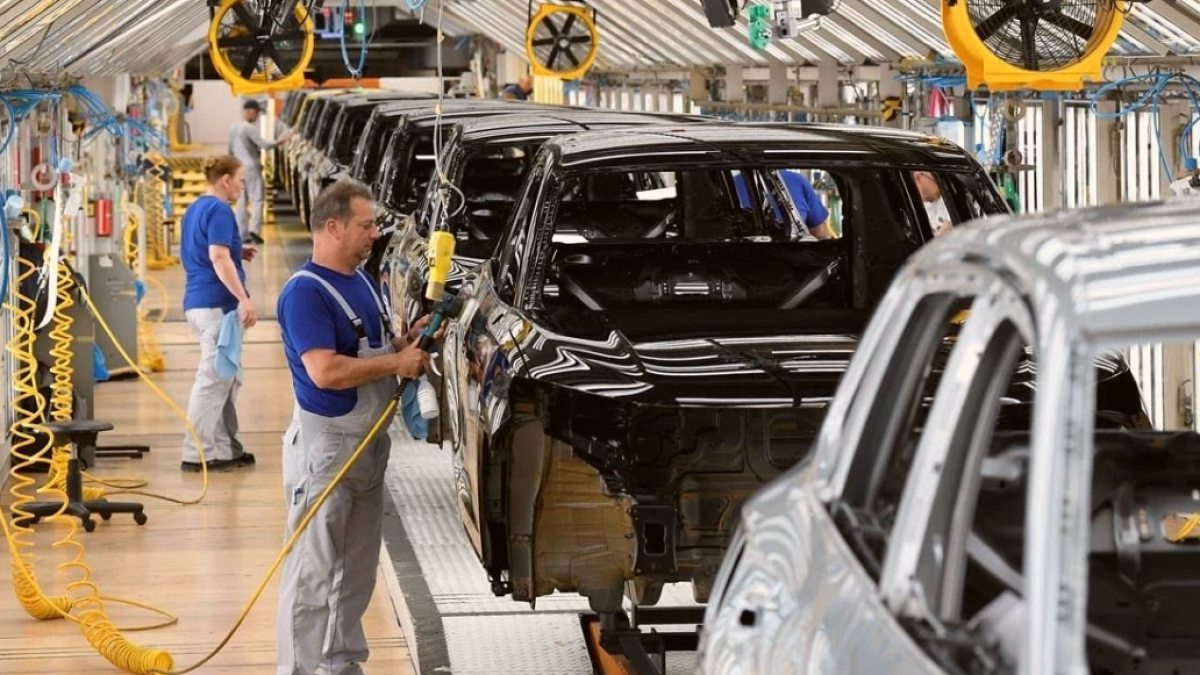 Otomotiv devi Kuzey Amerika için Avrupa'yı harcadı: Fabrikalarda üretimi düşürecek