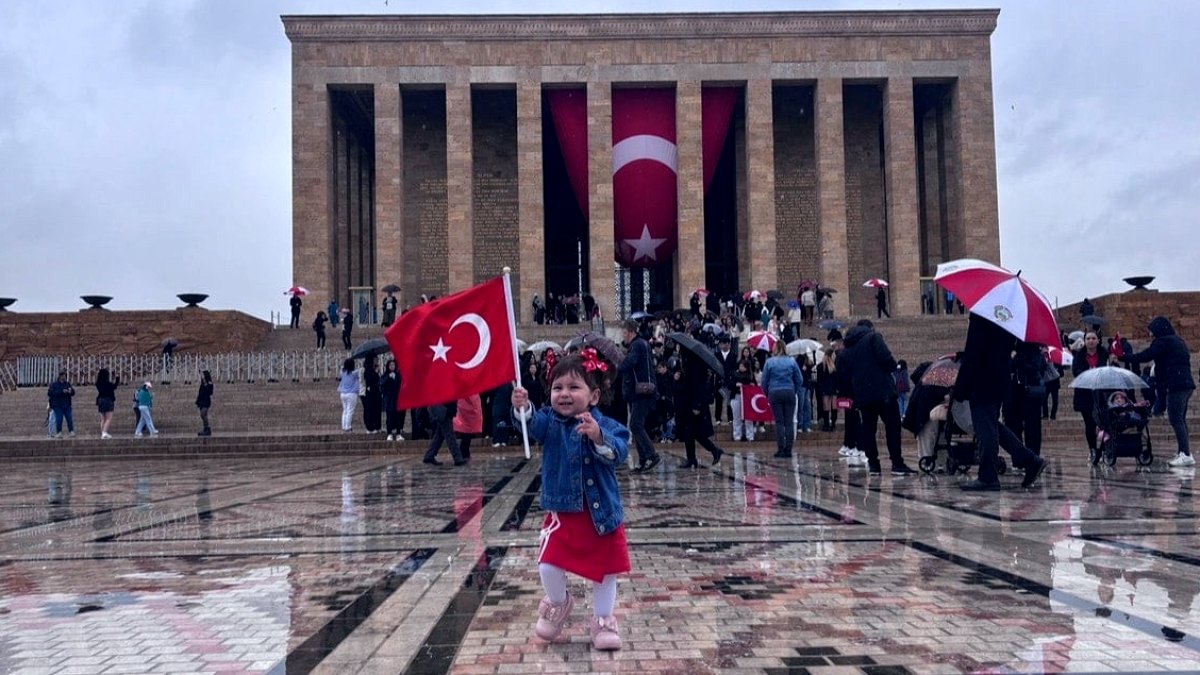 23 Nisan'ı sevgi, saygı, gurur coşkuyla kutladık