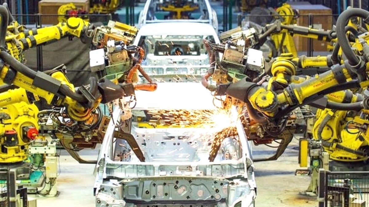 Otomotiv devi 4 büyük fabrikasını satışa çıkarıyor: Kimse bunu beklemiyordu