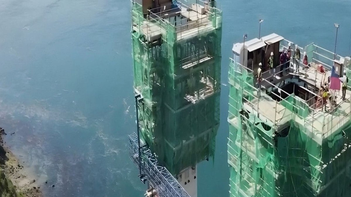 2.750 metrelik dev köprü denizi aşmaya hazırlanıyor: Ada ilk kez ana karaya bağlanacak
