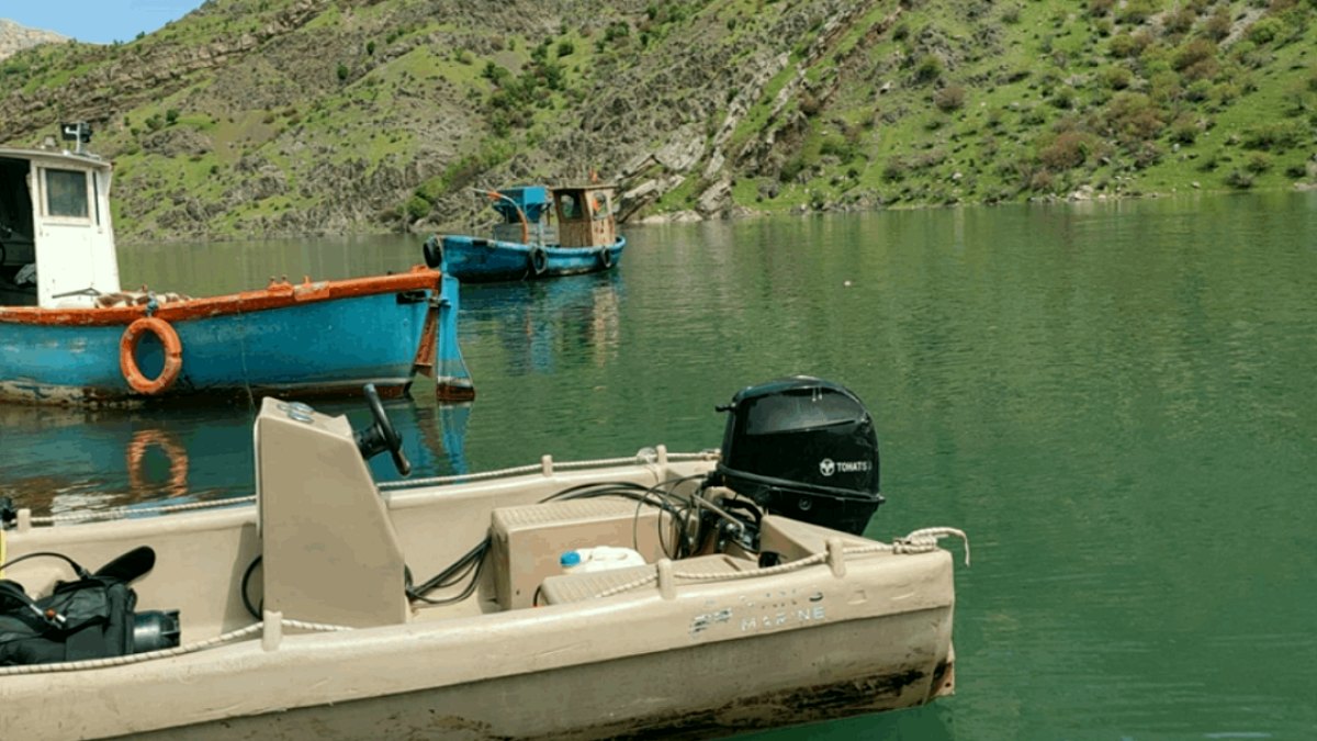 Bottan Fırat Nehri'ne düşen kampçı için arama çalışması başlatıldı