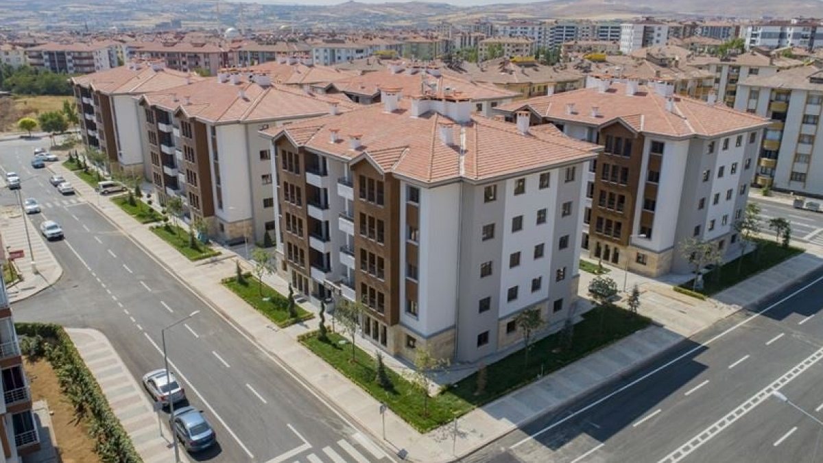 İstanbul için TOKİ kura çekimi başladı