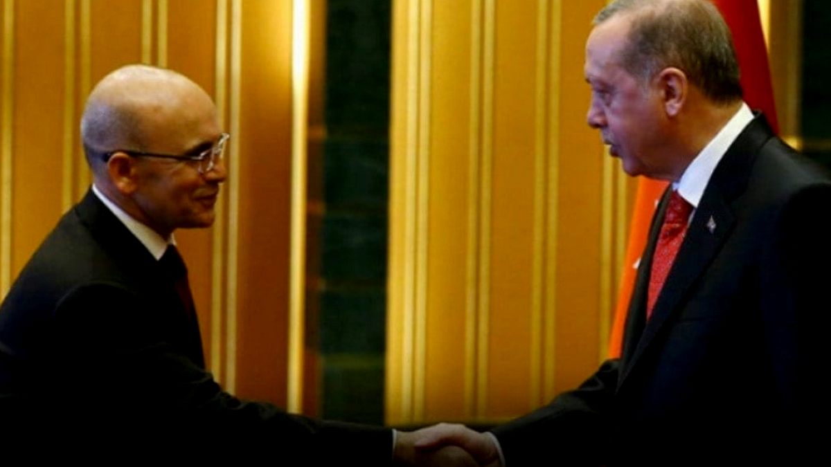 Erdoğan'dan Mehmet Şimşek'e emekli ve asgari ücret talimatı