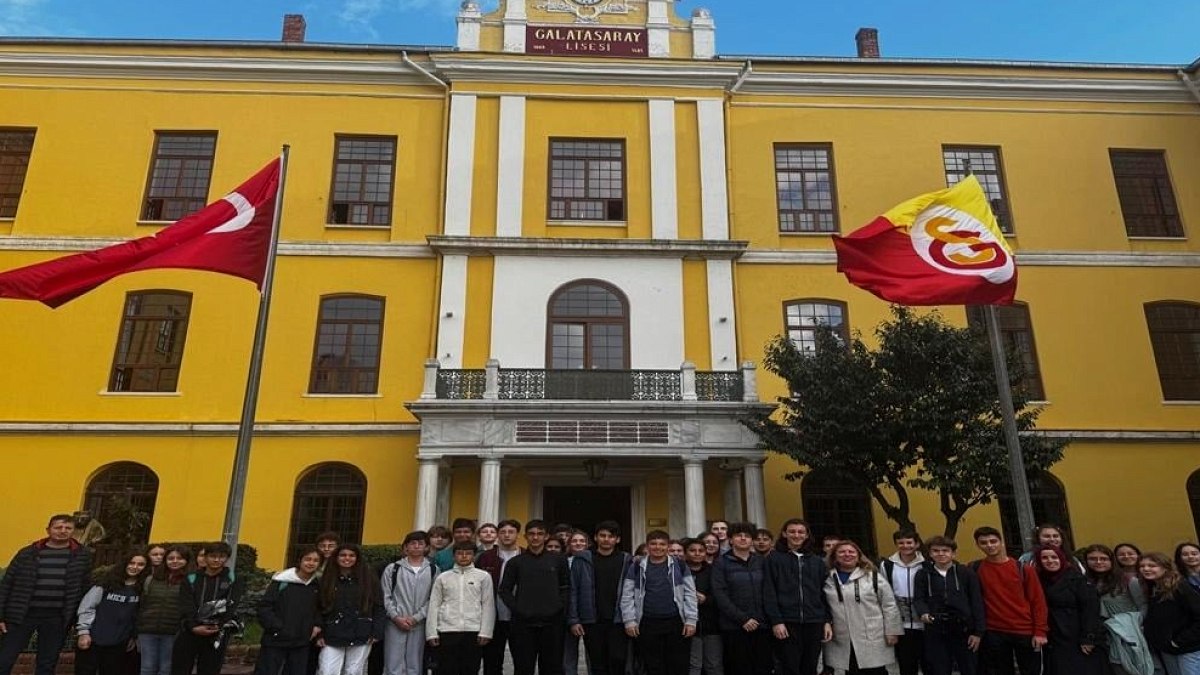 Galatasaray Lisesi'nden 'Fenerbahçe' kararı