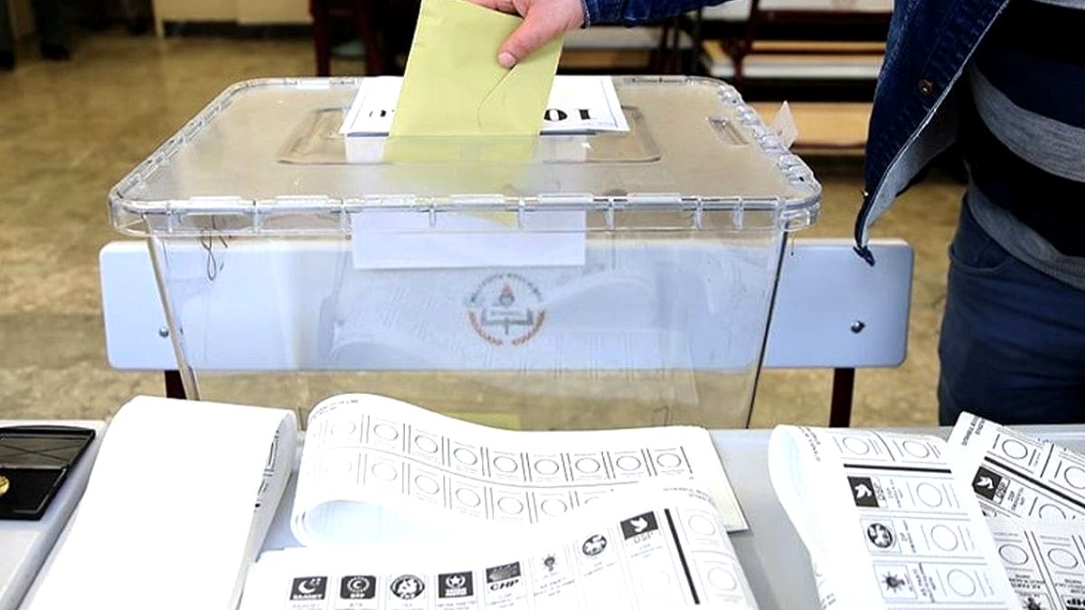 Son ankette çarpıcı sonuç: İktidara kendi seçmeni sırtını döndü
