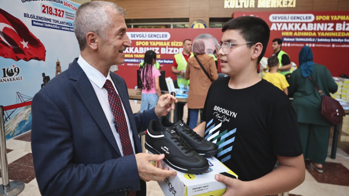 AKP’li başkan ihalede uçmaya devam ediyor! 119 milyonluk ayakkabı ihalesi