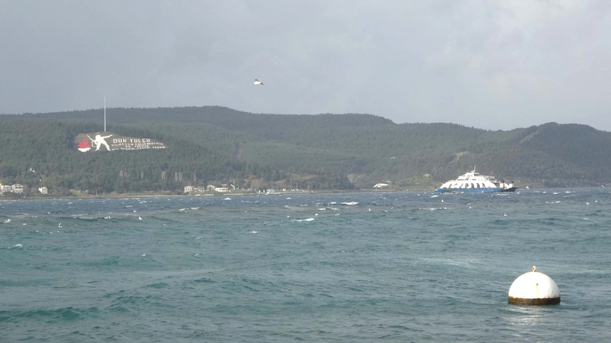 Çanakkale Boğazı gemi geçişine kapatıldı