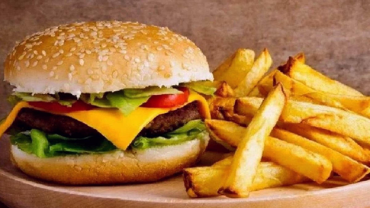 Ünlü burger devi iflas batağında: Şubeleri tek tek kapanıyor