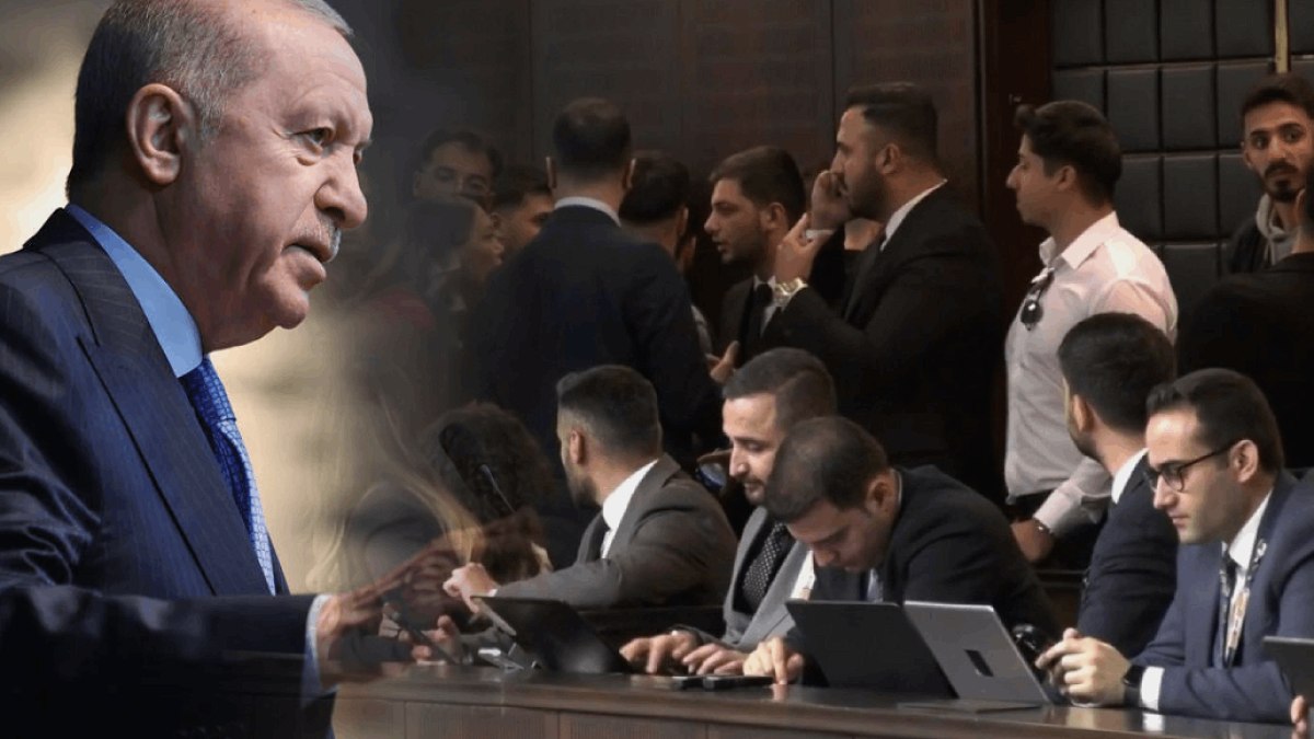 Tam da Erdoğan bunları söylerken... AKP'liler gazetecilere parmak salladı