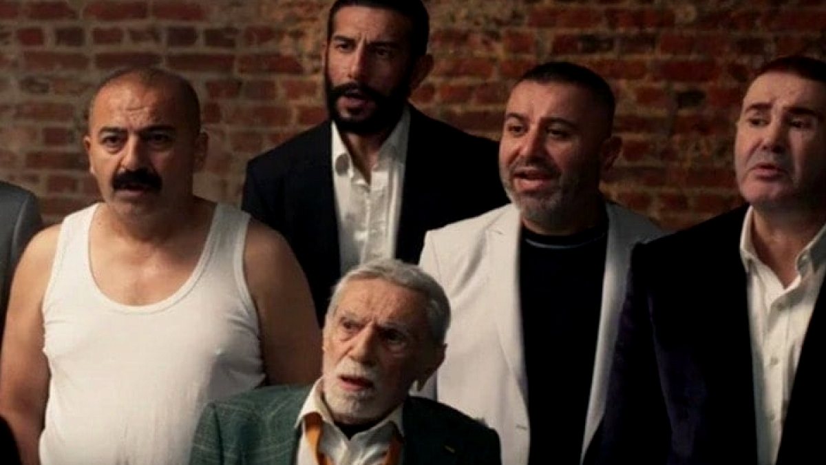 Kolpaçino filmiyle yıldızı parladı: Ünlü oyuncu siyasete atıldı!