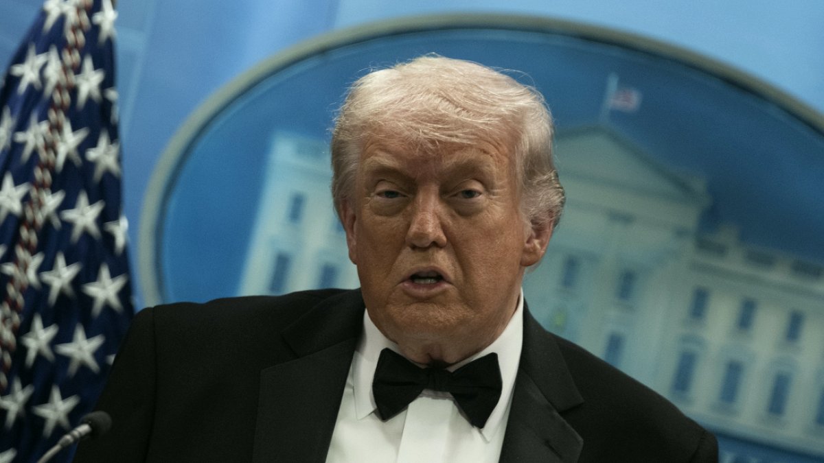 Trump: İran bizimle anlaşma yapmak için can atıyor