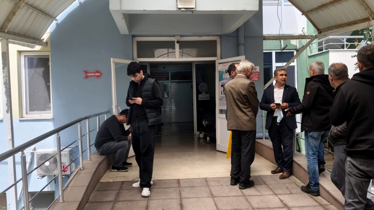 Bir aileyi 'sır' birbirinden ayırdı! 2 kardeş öldü anne ve baba yaşam savaşı veriyor