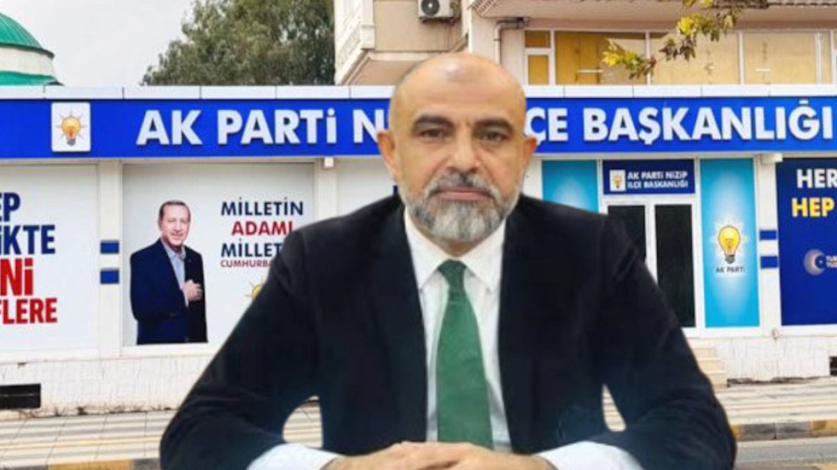 Kaçak ilçe binasıyla gündem gelmişti: O AKP’li istifa etti