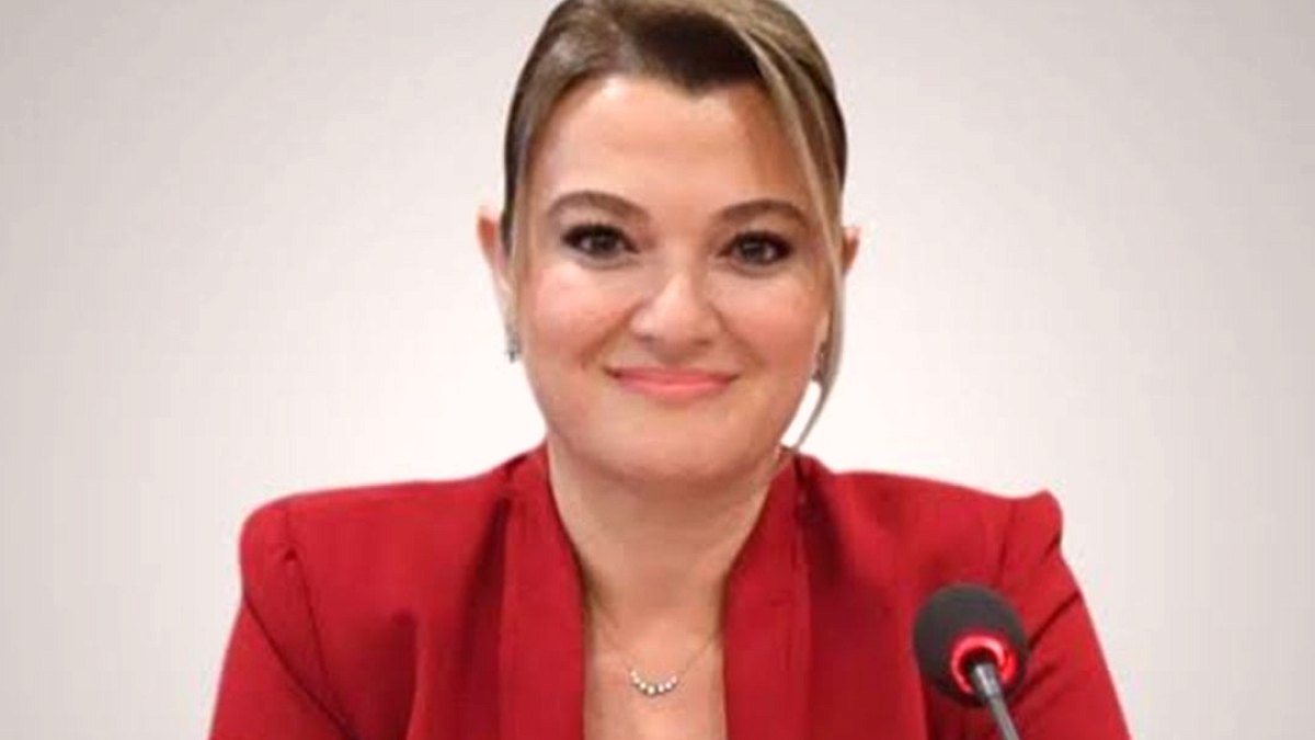 Antalya Büyükşehir Belediyesi Genel Sekreteri Cansel Tuncer tutuklandı