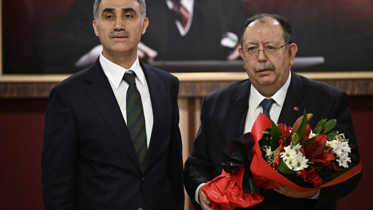 Yeni YSK Başkanı soru işaretleriyle geldi!