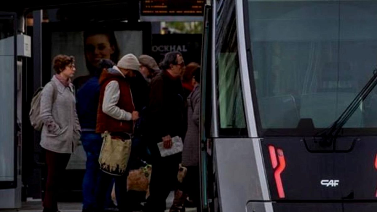Toplu taşımaya yüzde 60 indirim yaptılar: Dünyaya örnek oldular