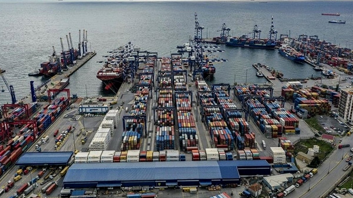 Limanlarda nisan rekoru: Yük ve konteyner taşımacılığı tarihi zirveye çıktı