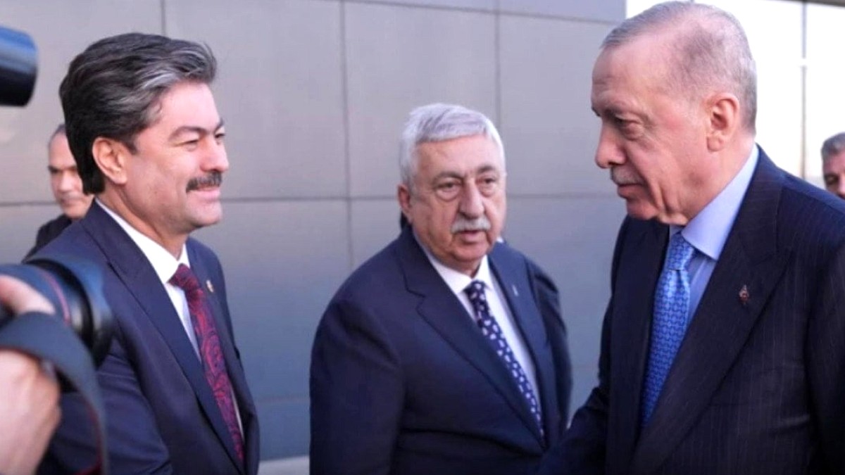 AKP'li milletvekili ışınlanmayı buldu