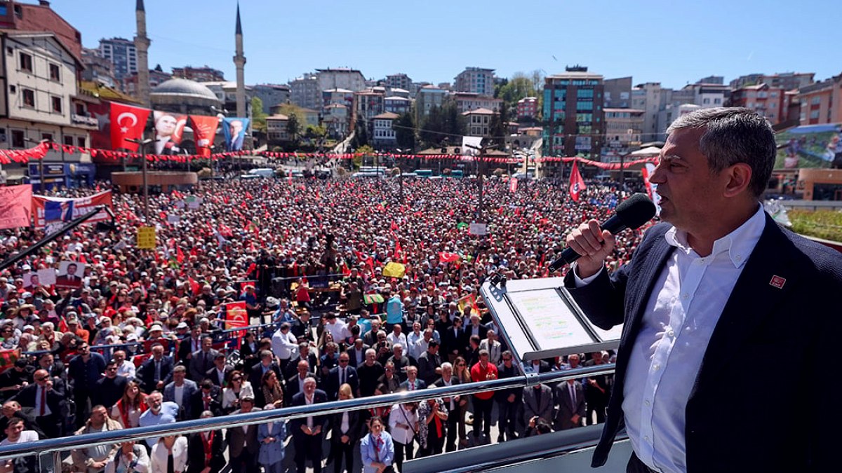 CHP lideri Özel: Kriptolu telefon kayıtları özel kasada saklanıyor