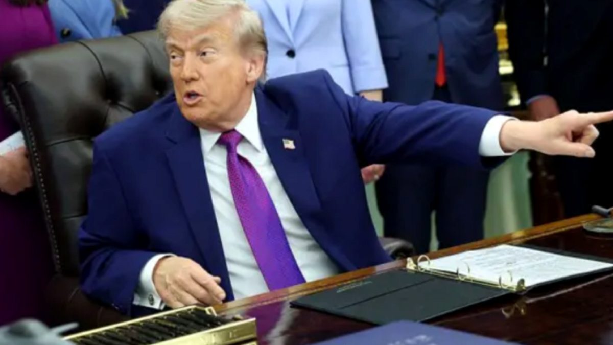 Trump'tan yeni açıklama: Bir kez daha o ülkeyi hedef gösterdi