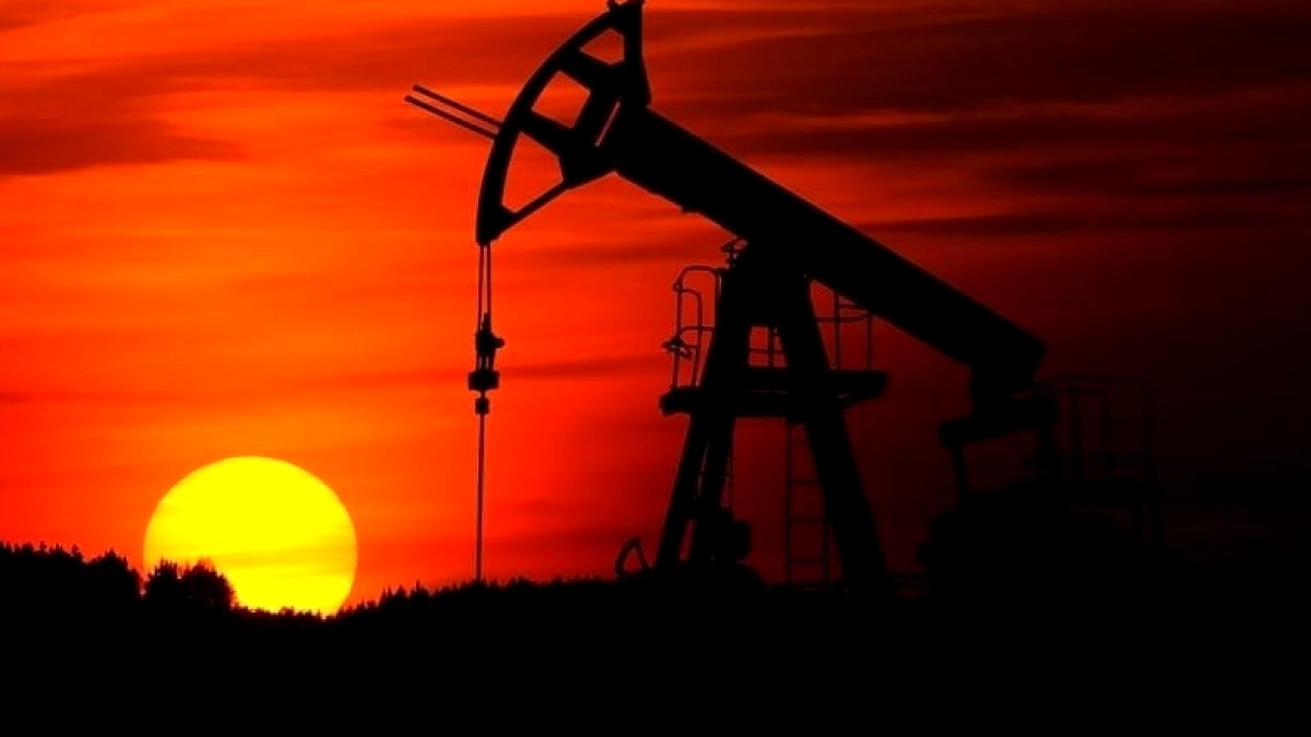 ABD'den 12 kişi ve kuruluşa petrol satışı yaptırımı