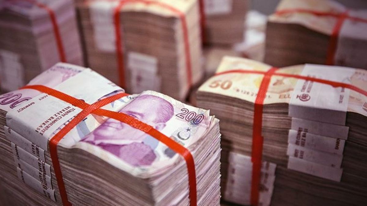 Bankacılık Sektöründe Mevduatlar Geriledi, Kredi Hacmi Arttı
