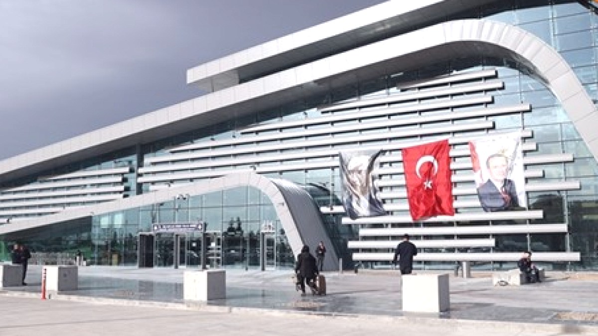 Kapadokya Havalimanı'nda Güvenlik Görevlisi Silah ve Mermi Çaldı, Tutuklandı