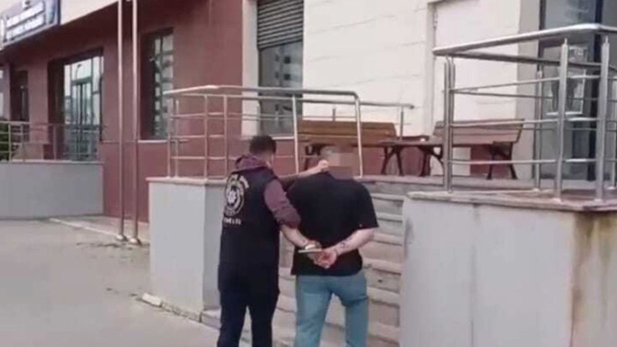 İzmir'de Kapsamlı Şafak Operasyonu: 157 Zanlı Yakalandı