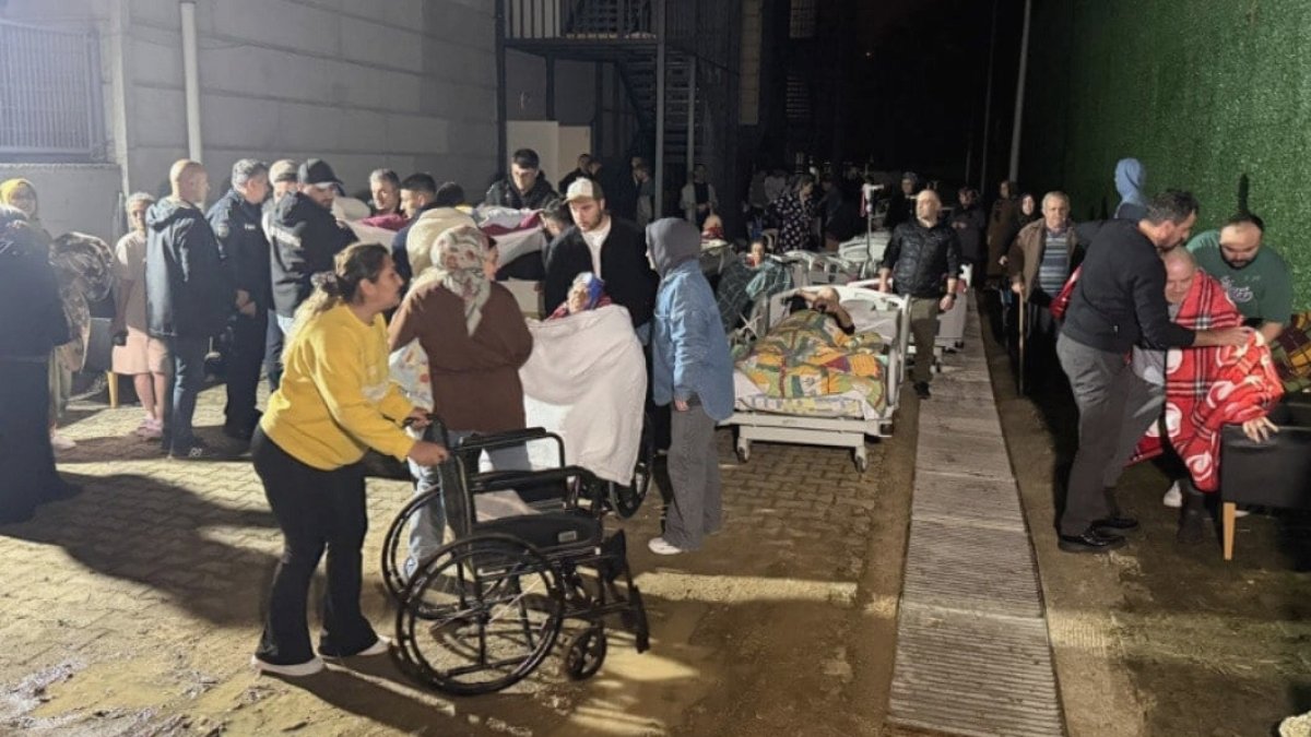 Düzce'de Huzurevinde Yangın: 54 Yaşlı Sakin Güvenli Bir Şekilde Tahliye Edildi