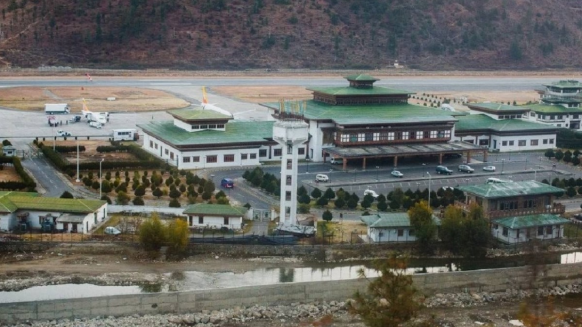 Bhutan'ın Eşsiz Zorlukları: Paro Havalimanı'nda Sadece 50 Pilot Uçabiliyor