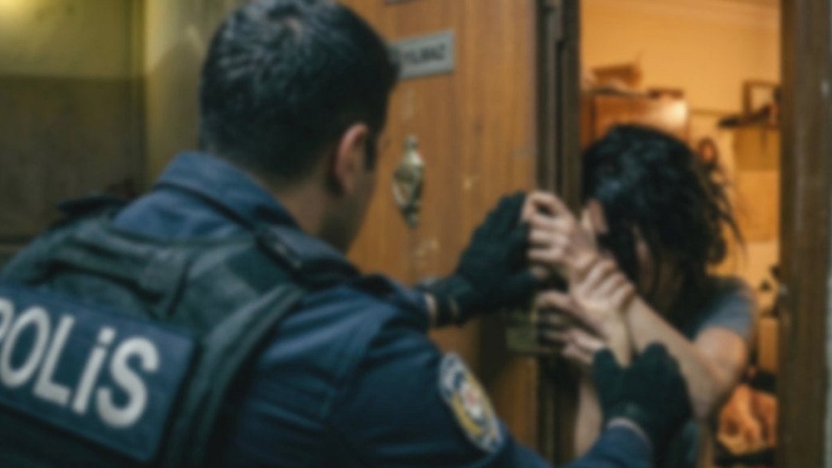 Polis, Uyuşturucu İhbarı Bahanesiyle Girdiği Evde Tecavüz Etti