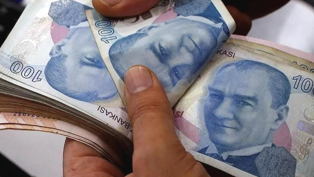 Siyasi Belirsizlik Faizleri Rekor Seviyeye Taşıdı