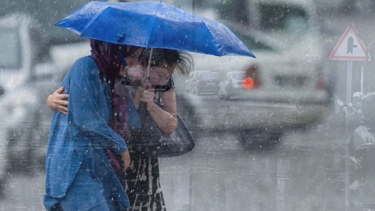 Meteoroloji'den Yeni Uyarı: Öğleden Sonra Belirlenen Bölgelerde Kuvvetli Yağış Geliyor