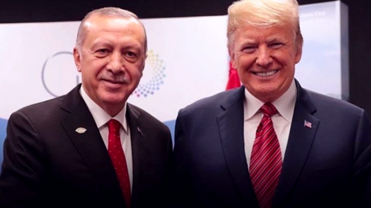 Trump'tan Erdoğan'a Teşekkür: 'Yüzyılın Lideri' İfadesi Tartışma Yarattı