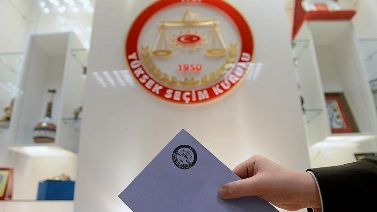 CHP'li Üyeden YSK'ya Başvuru: Yerel Seçimlerin İptali Talep Edildi