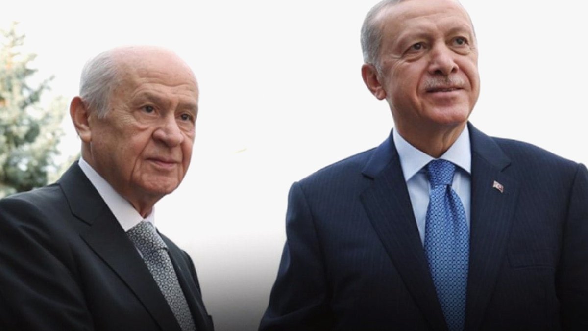 CHP Kurultay Kararına İspanya Başbakanı'ndan Sert Tepki: Türkiye Karanlığa mı Gidiyor?
