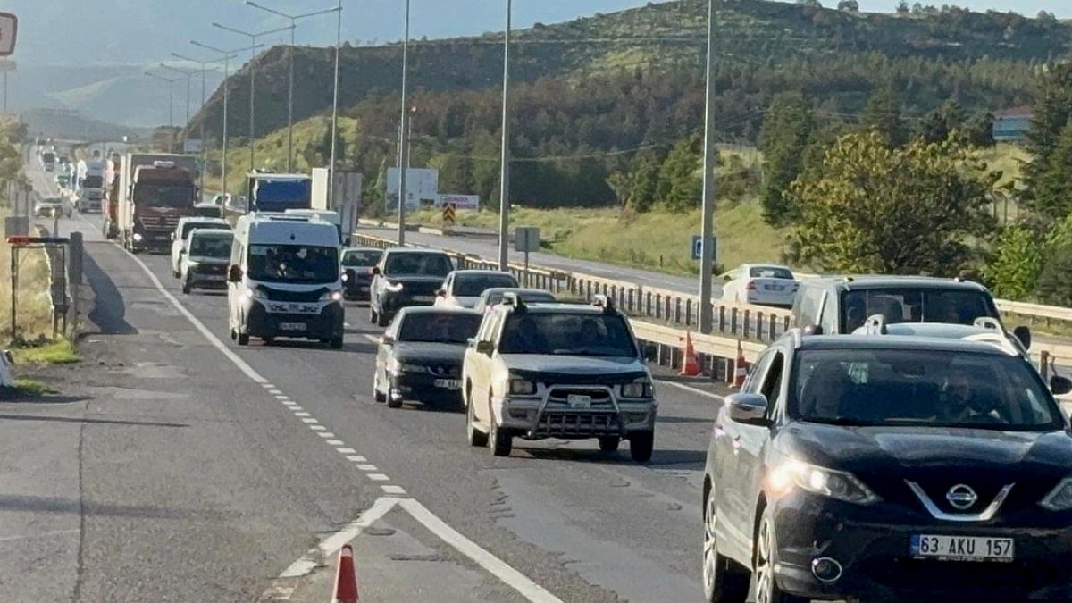 Bayram Tatili Başladı: Kırıkkale'de Trafik Kilidi Oluştu