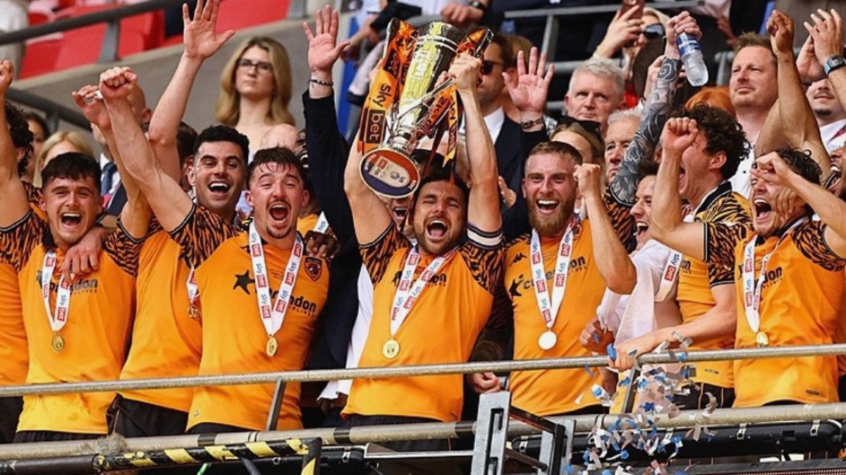 Acun Ilıcalı'nın Hull City'si Premier Lig'e Yükseldi!